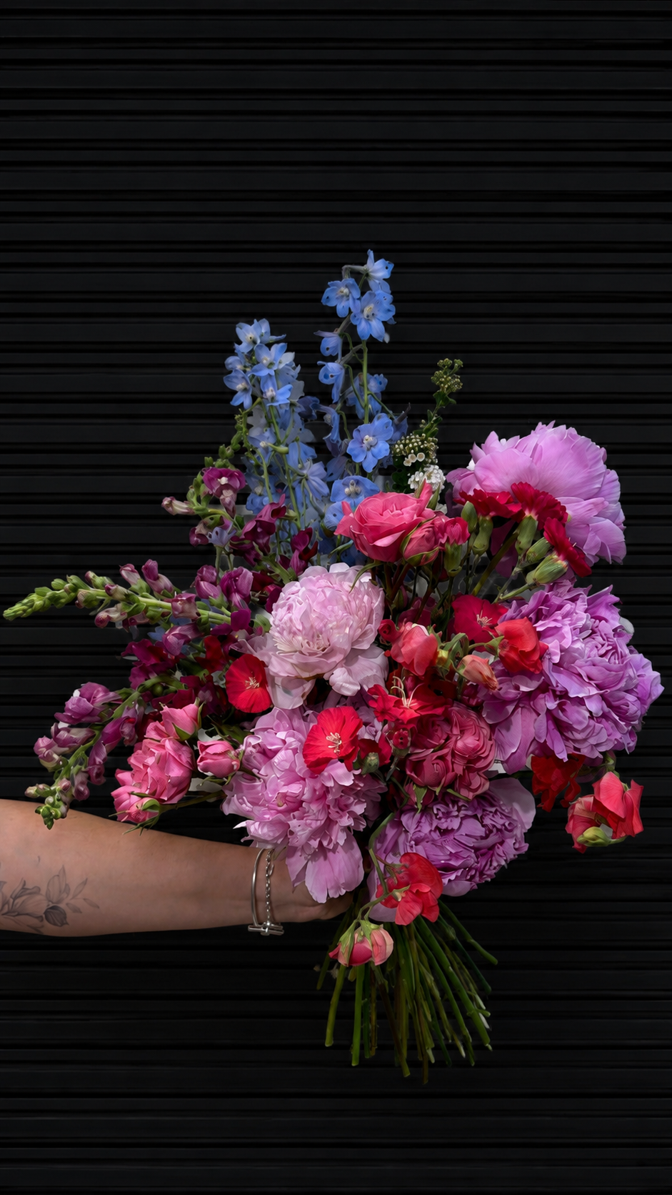 Bouquet Marie-Christine — Pivoines & Delphiniums pour la Fête des Mères